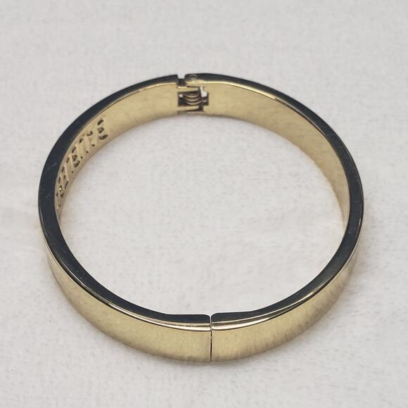 Baubler & Stila Gold Tone Bangle Bracelet Magnetic Clip Closure Fashion Jewelry - Picture 2 of 6